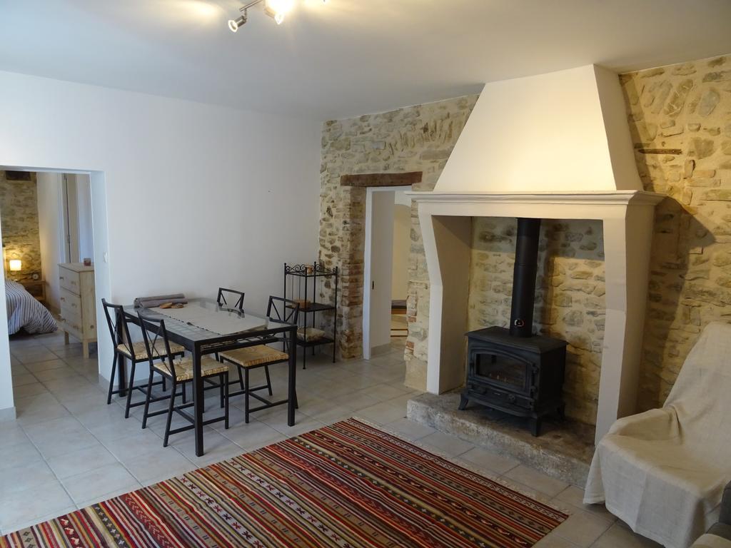 Les Beaux Chenes Villa Pont-de-Barret Buitenkant foto