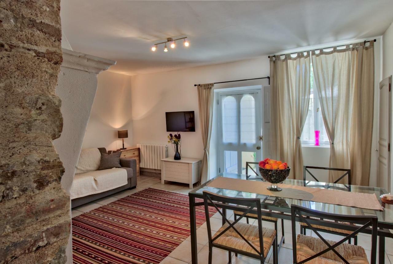 Les Beaux Chenes Villa Pont-de-Barret Buitenkant foto